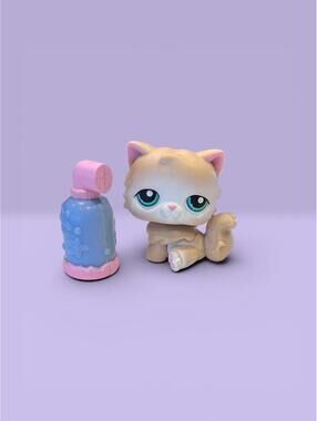 Littlest Pet Shop LPS Persian Cat #129 with Bottle Accessory.
